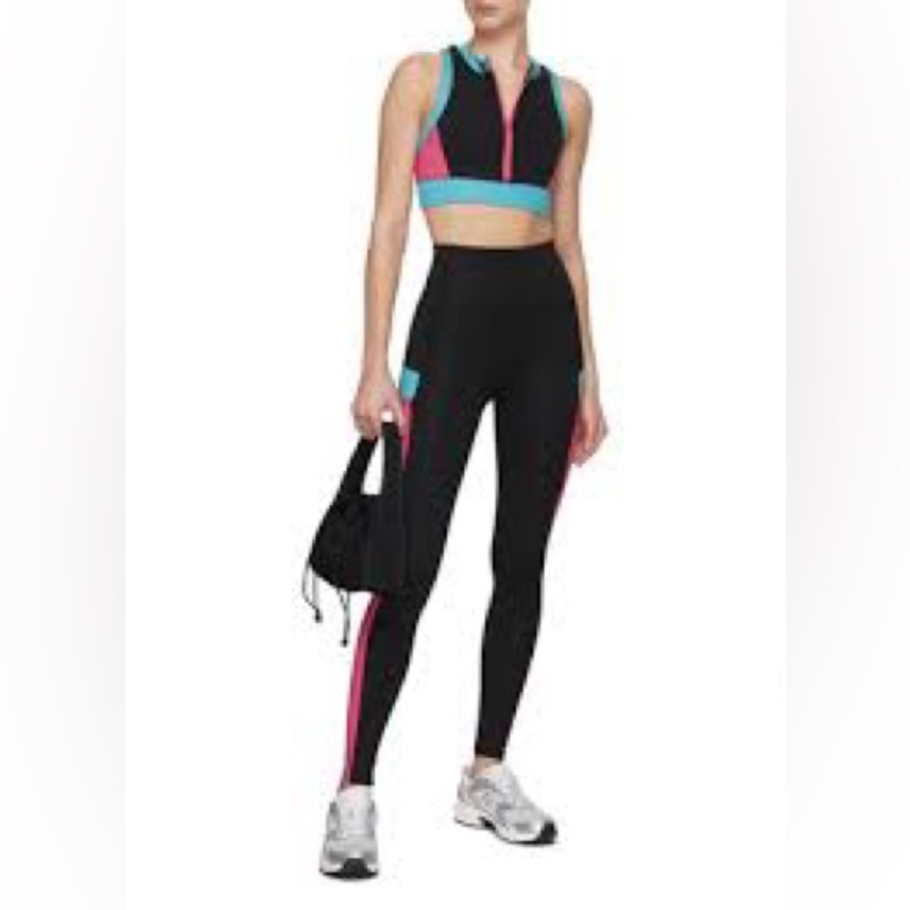 Beach Riot scuba zip top and Tammy zip leggings in tidal colorblock matching set